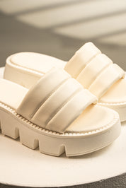 Sandalia Puffy Cream Chunky