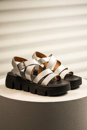 Sandalia Lunar Track Plata