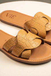 Sandalia Slide Croco Camel