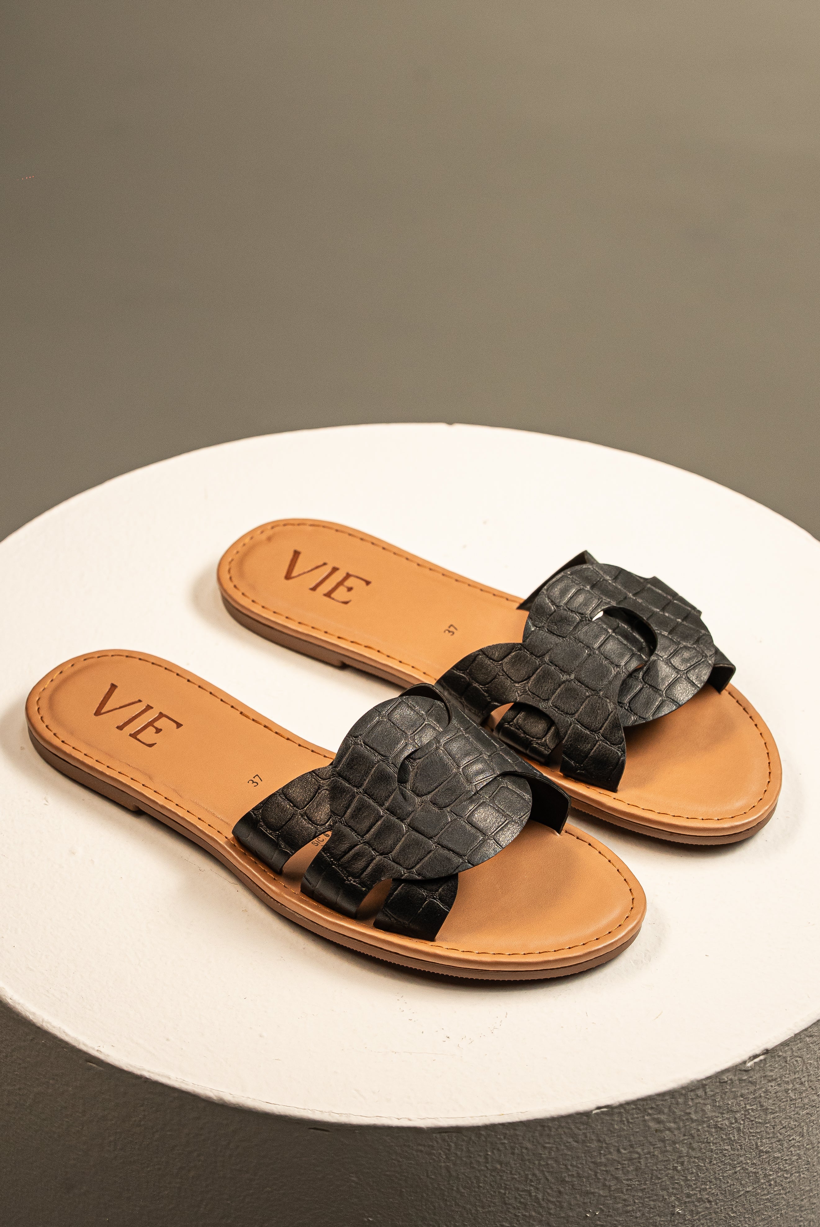 Sandalia Ícono Negro Croco