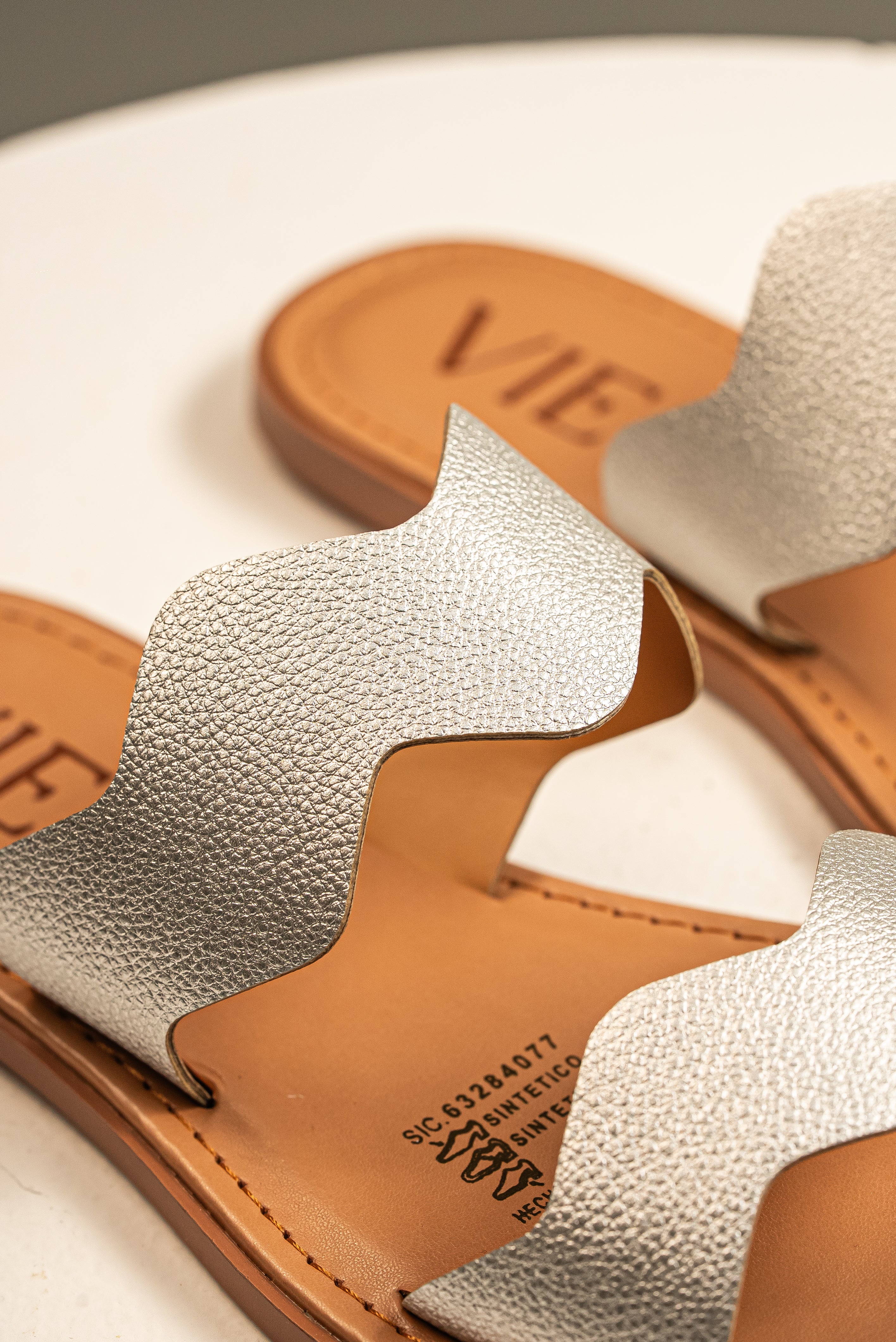 Sandalia Slide Metálico Silver