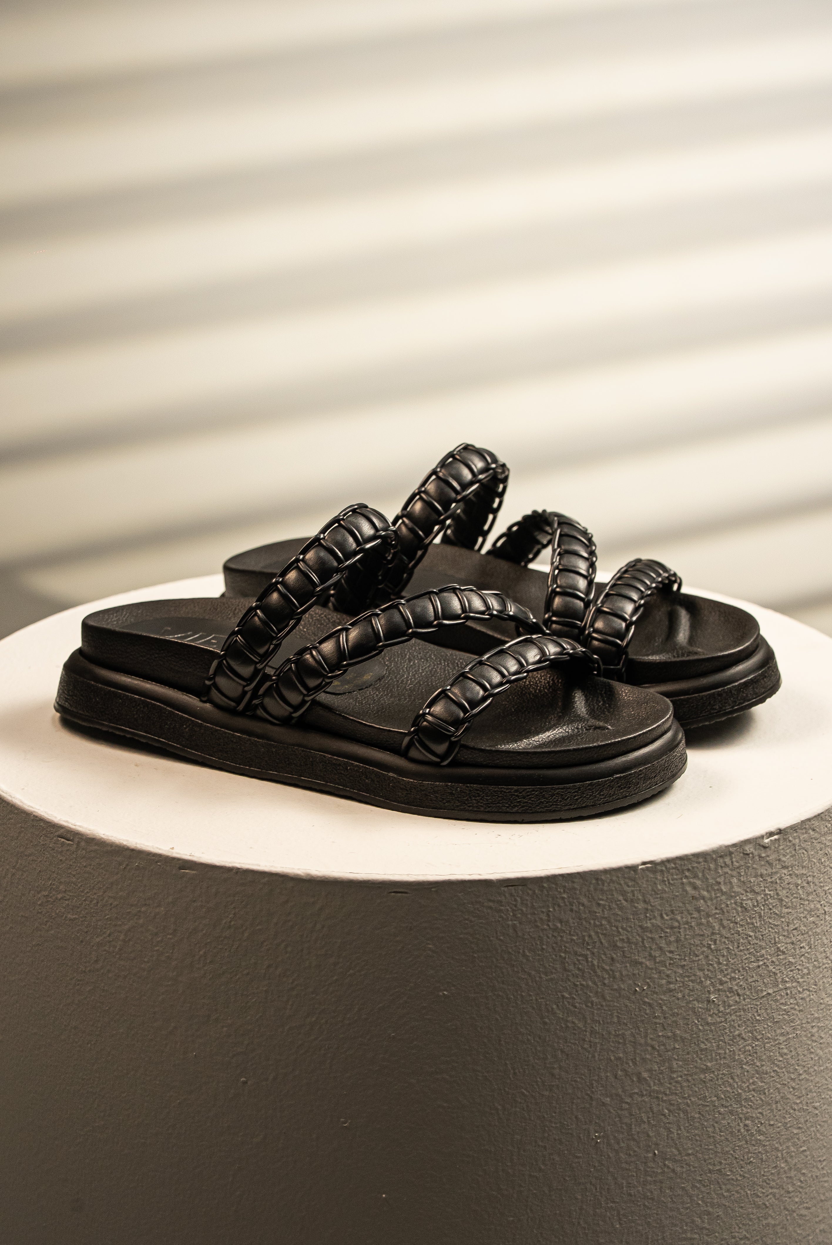 Sandalia Nudo Gótico