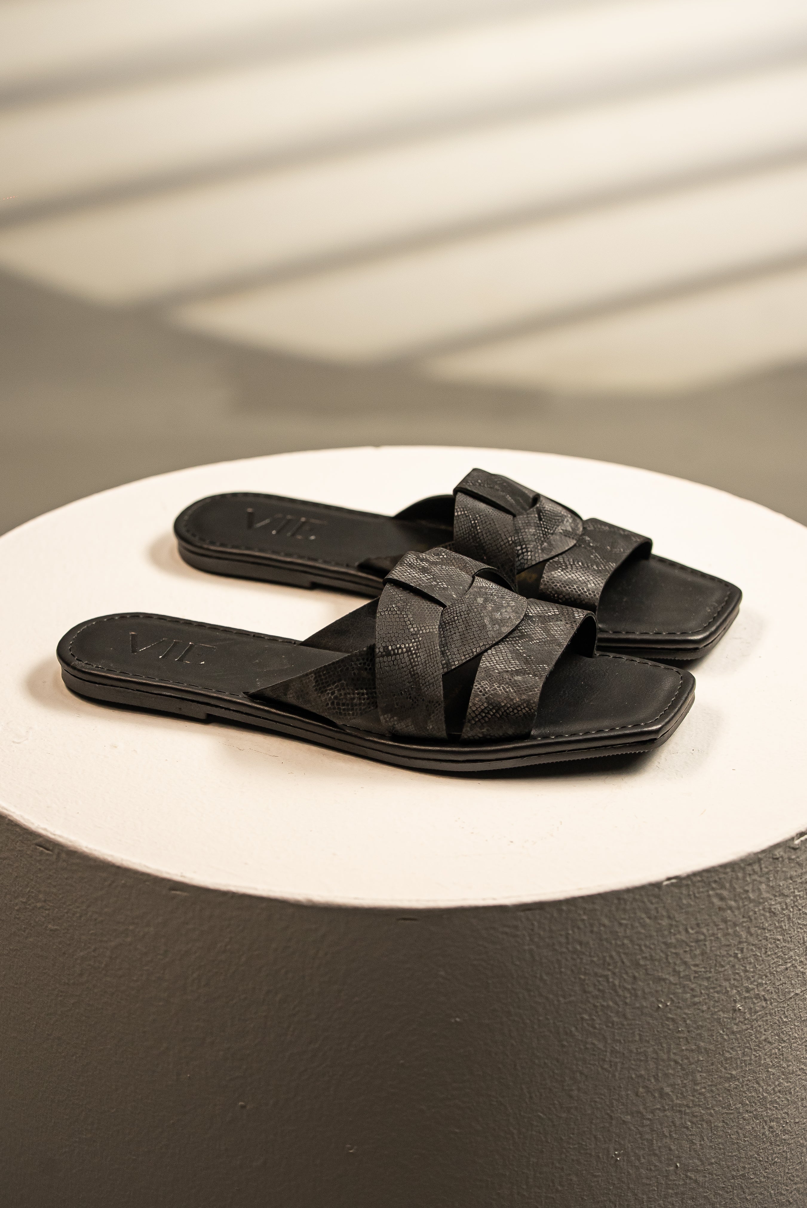 Sandalia Slide Noir Trenzado