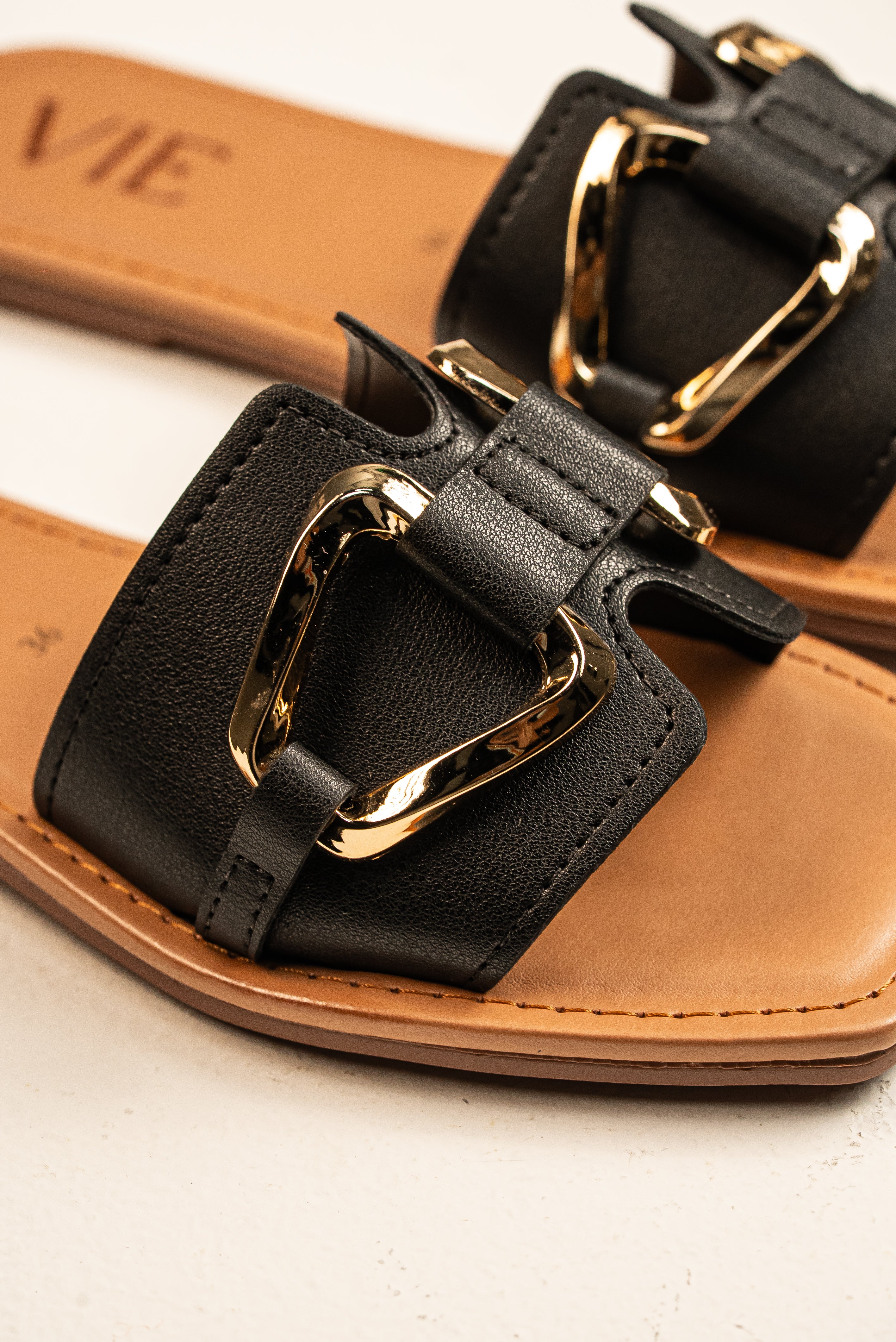 Sandalia Plana Minimal Buckle