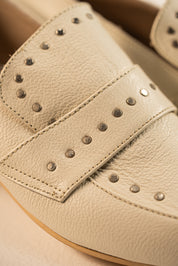 Mocasín Amada Piel Hueso