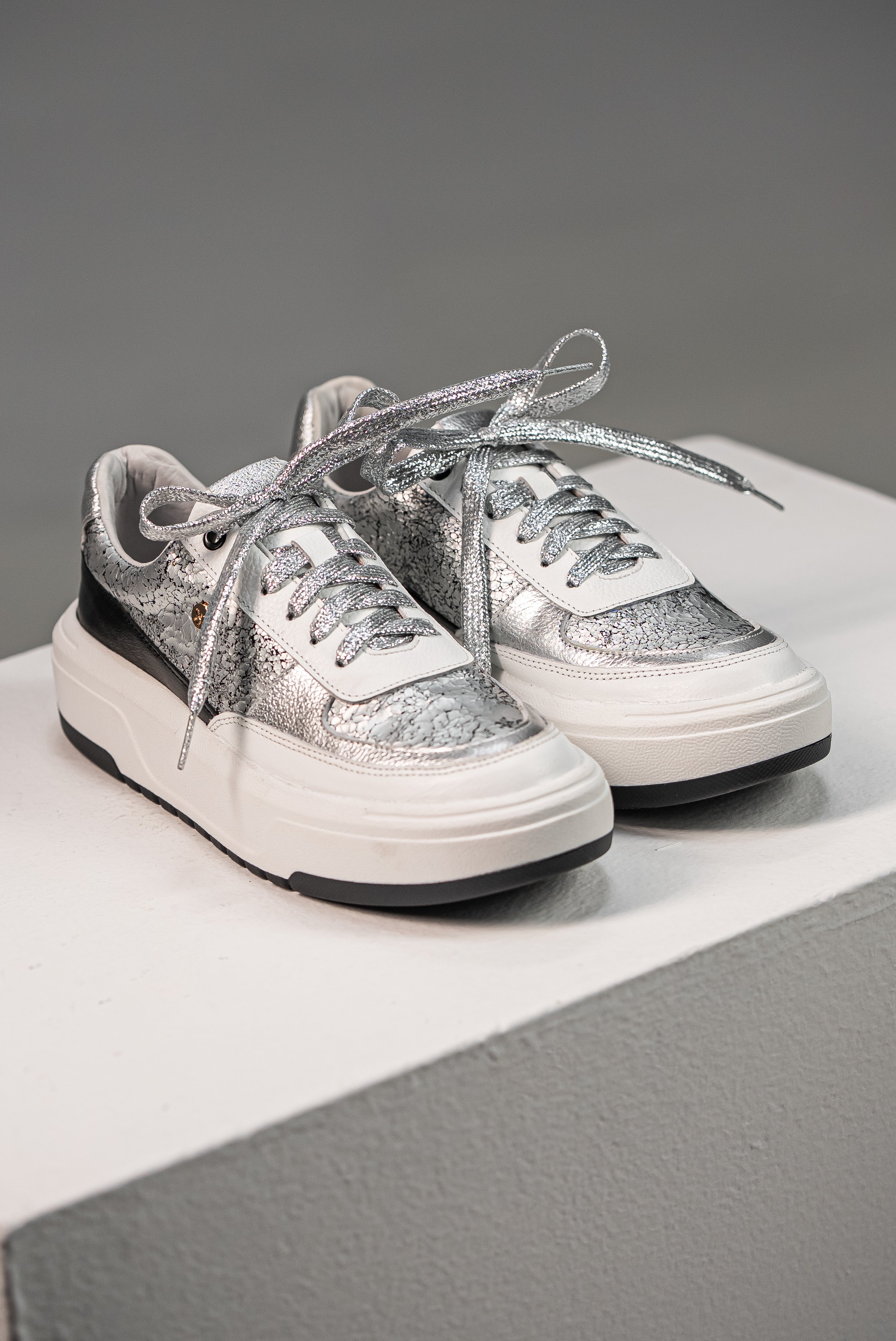 Tenis Silver Crackle